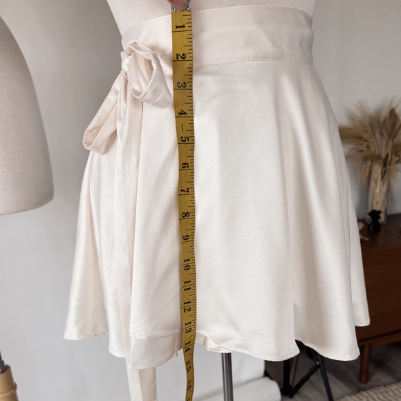 CREAM WRAP BALLET STYLE SKIRT ✨🕊️ - Picture 7 of 7
